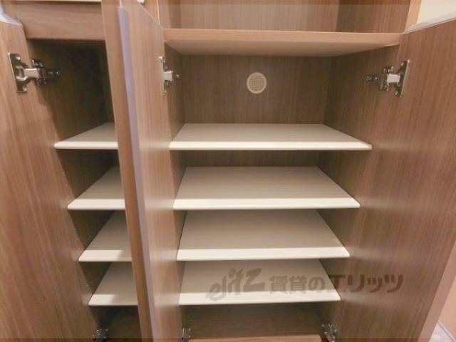 下駄箱　下段