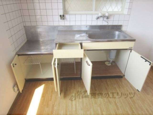 キッチン　収納