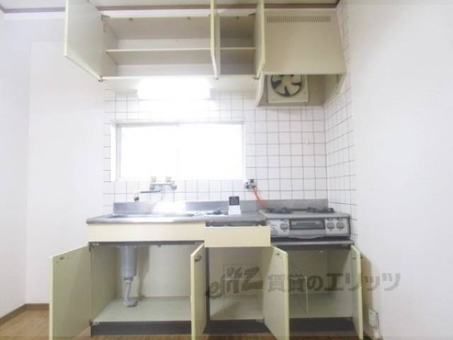 キッチン　収納