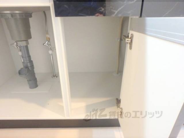 キッチン　下部収納