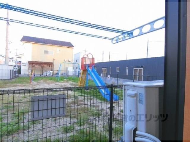 ベランダ　物干しのみ