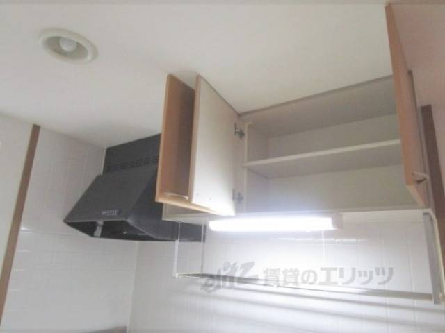 キッチン　収納