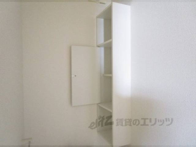 収納　棚