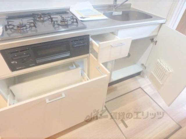 キッチン　下段収納