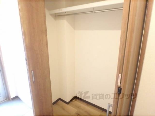 収納　勝手口の廊下