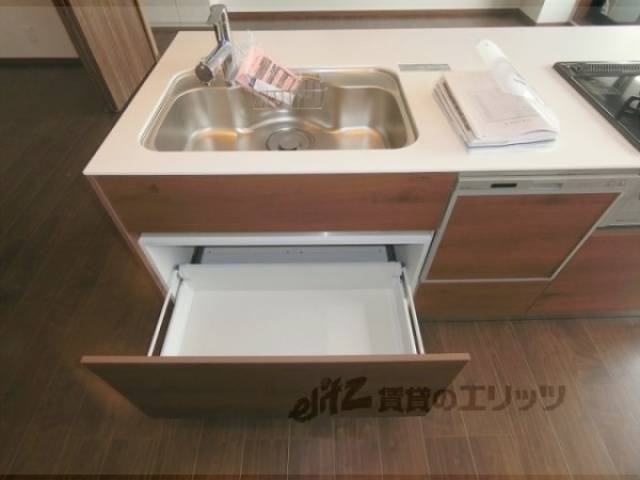 キッチン　下部収納