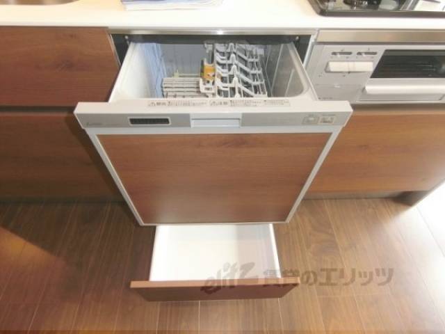 キッチン　下部収納