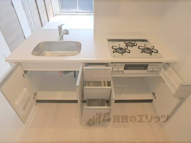 キッチン　キッチン下部収納