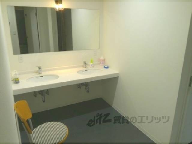 洗面所　一階共同洗面