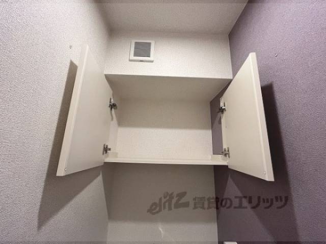 収納　トイレ上