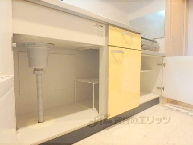 キッチン　キッチン下部収納