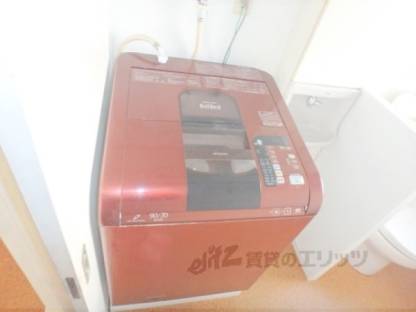 洗濯機置場　洗濯機、四階