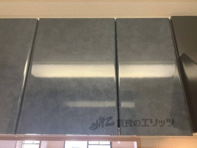 キッチン　上部収納