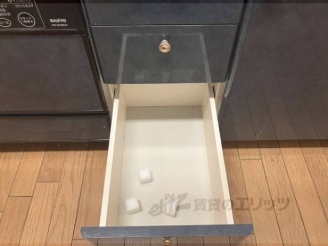 キッチン　下部収納