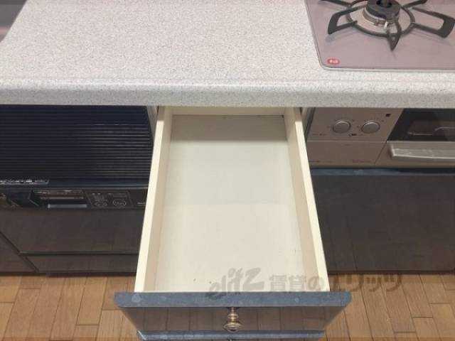 キッチン　下部収納
