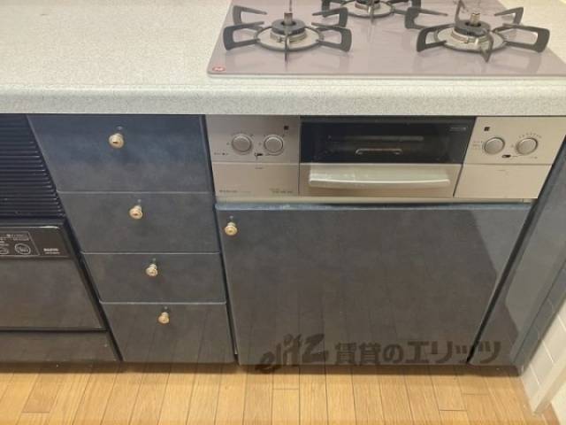 キッチン　下部収納