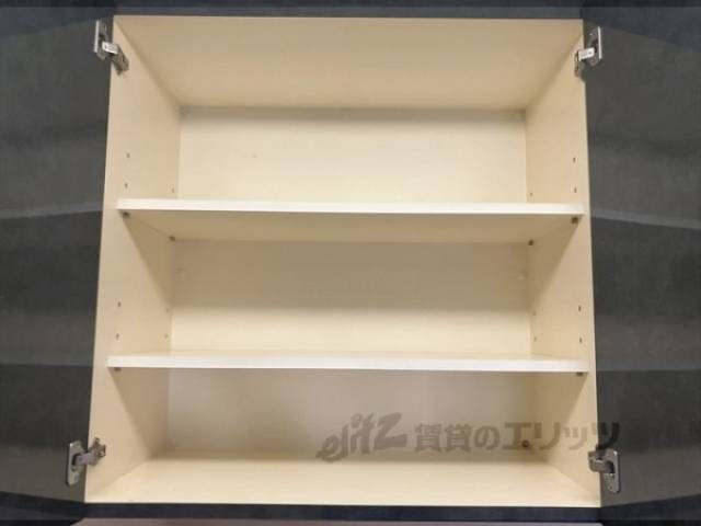 キッチン　上部収納