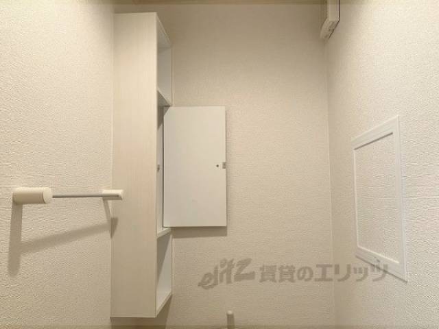 トイレ　収納
