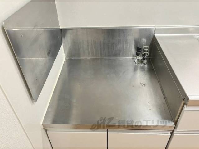 キッチン　コンロ置き場