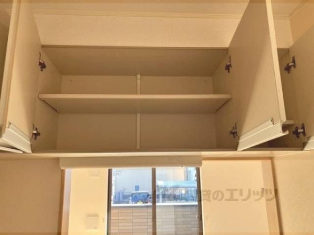 キッチン　収納