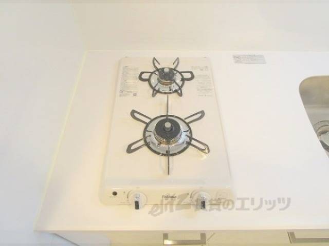 キッチン　ガス２口コンロ