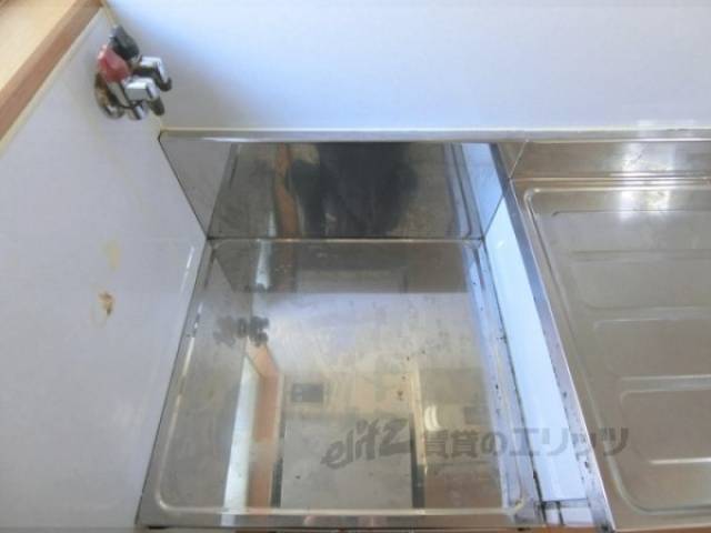 キッチン　コンロ置き場