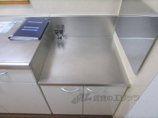 キッチン　コンロ置き場