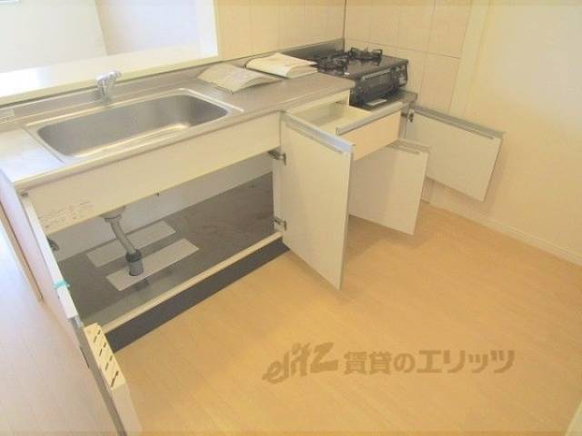 キッチン　収納