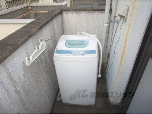 洗濯機置場　洗濯機