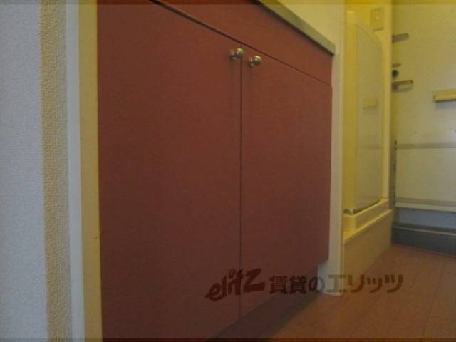 キッチン　収納