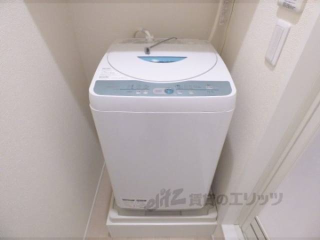 洗濯機置場　洗濯機