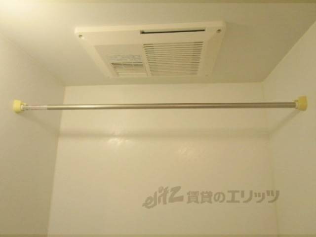室内物干器具