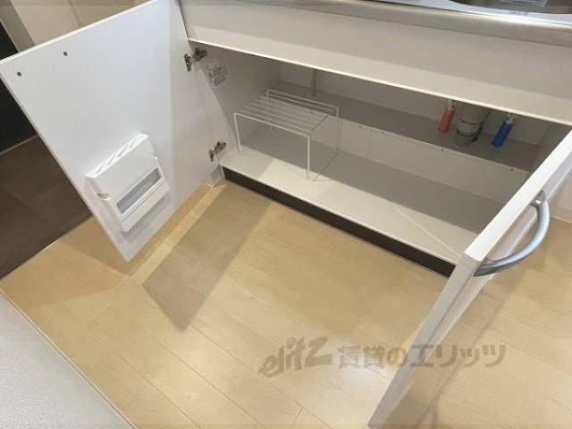 収納　キッチン下