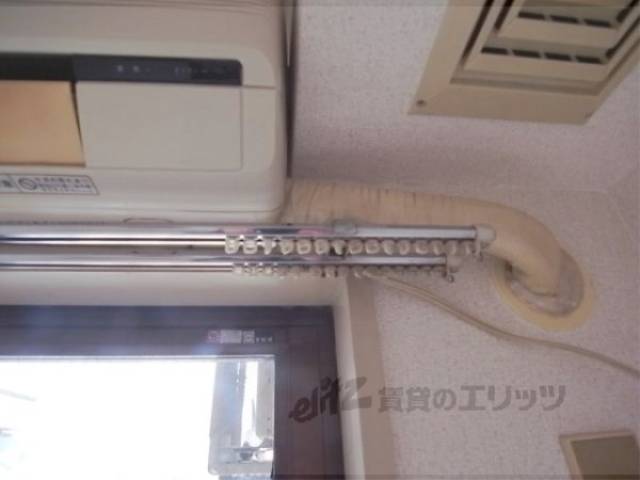 カーテンレール