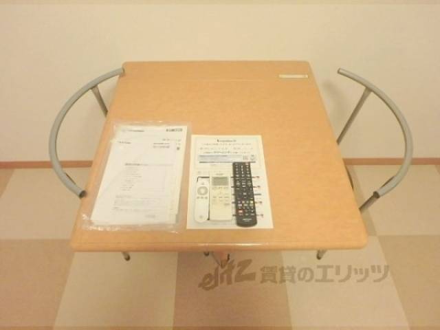 テーブル、椅子