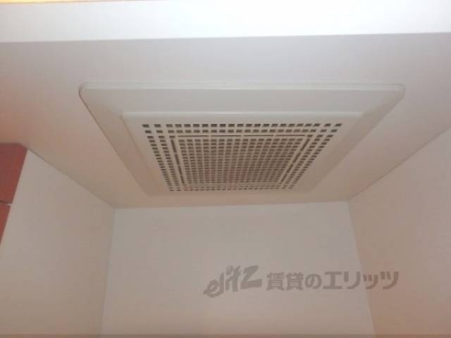 キッチン　換気扇