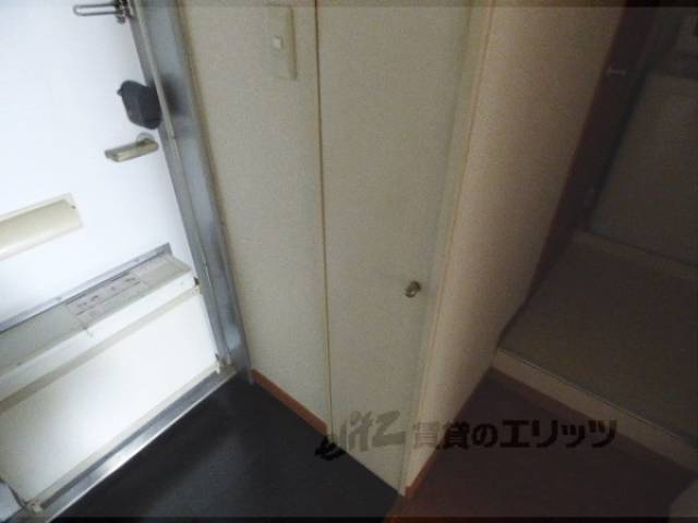 下駄箱　机椅子