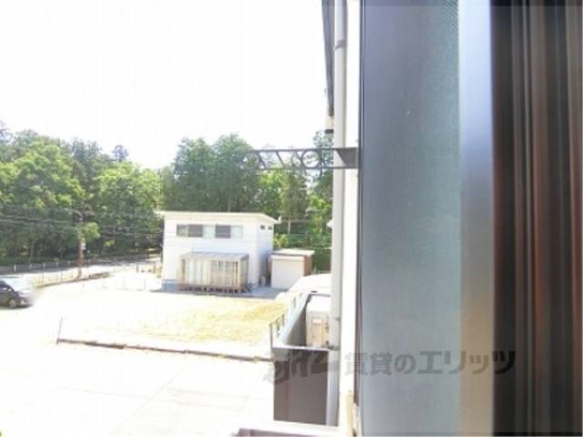 ベランダ　物干しのみ