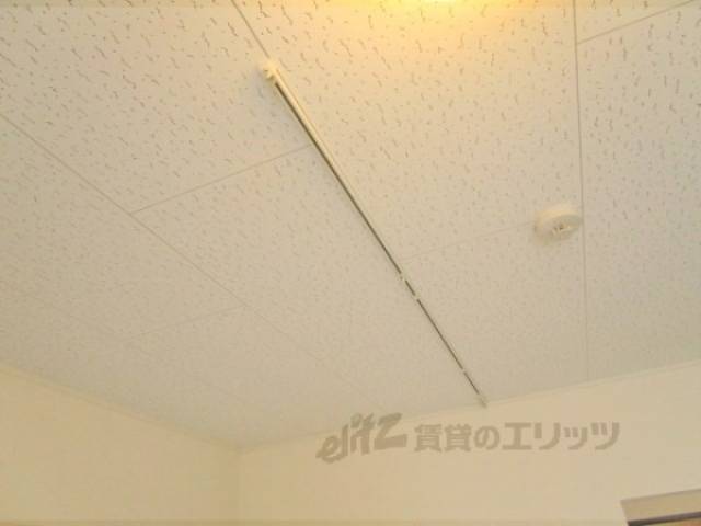 カーテンレール