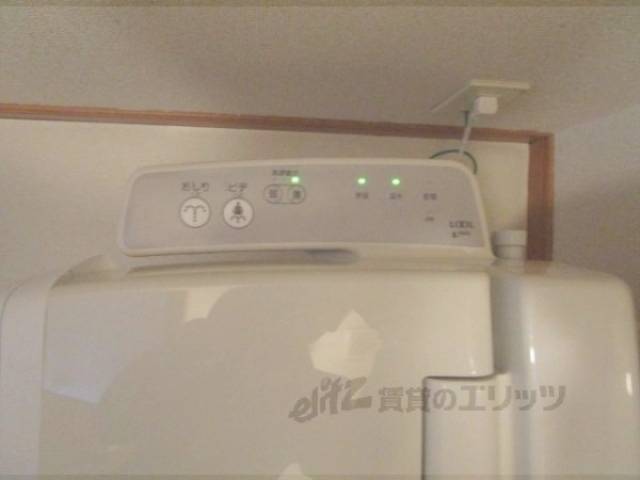 トイレ　温水洗浄便座リモコン