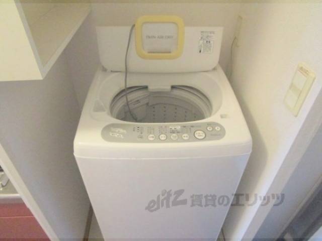 洗濯機置場　洗濯機