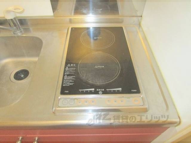 キッチン　コンロ