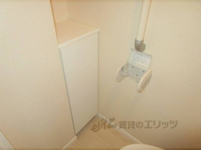 トイレ　収納