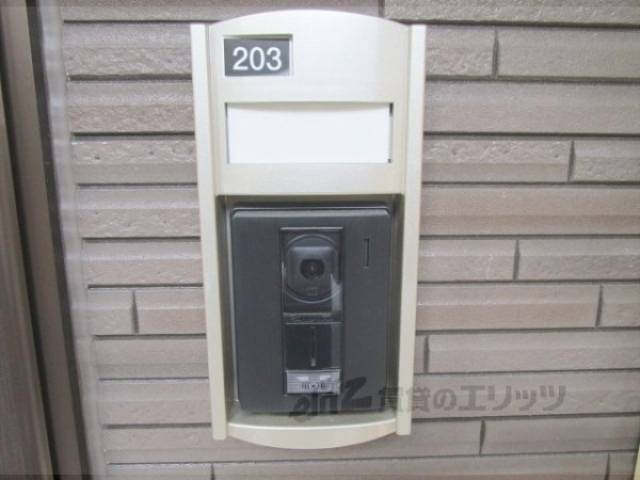 玄関　インターホン