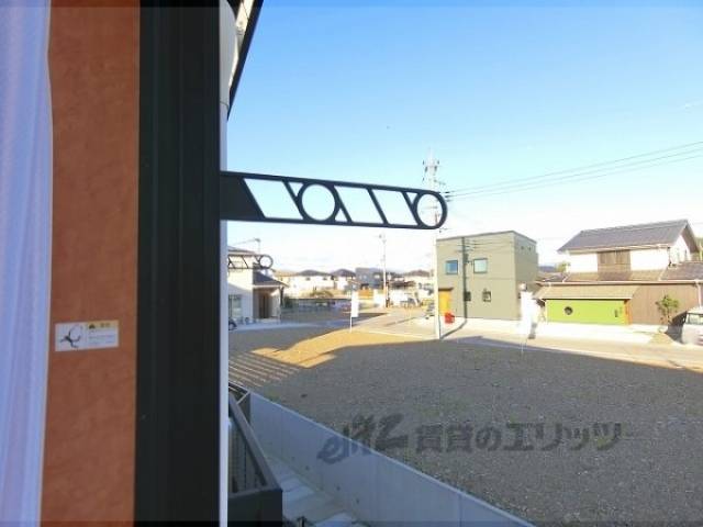 ベランダ　物干しのみ