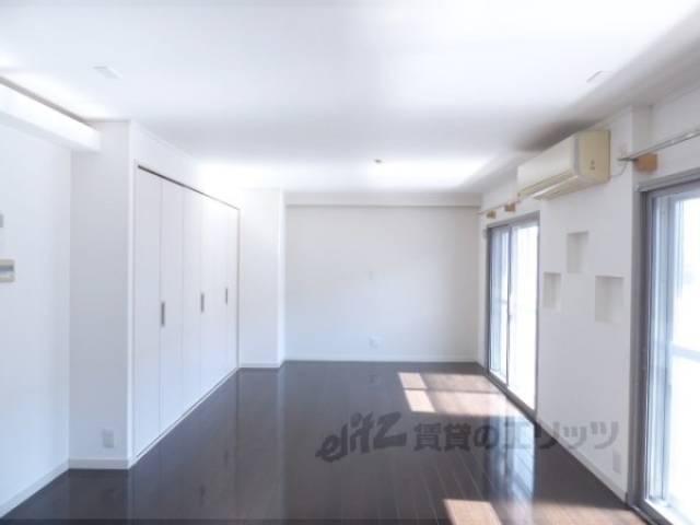 リビング　ダイニング