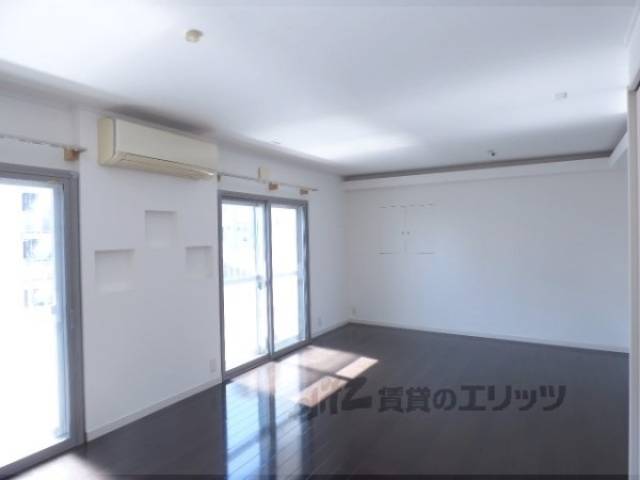 リビング　ダイニング