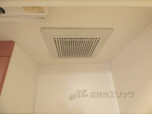 キッチン　換気扇