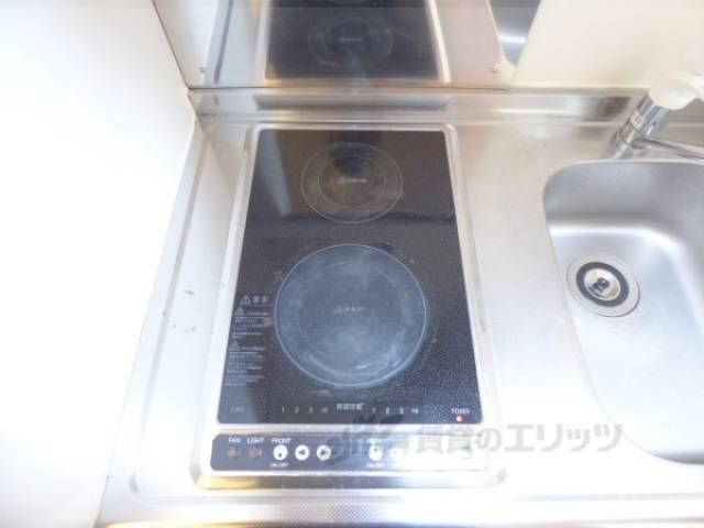 キッチン　コンロ