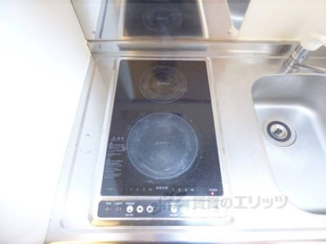 キッチン　コンロ